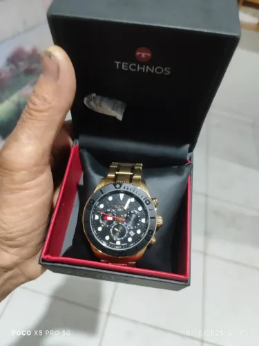 Vendo um relógio tecnos.