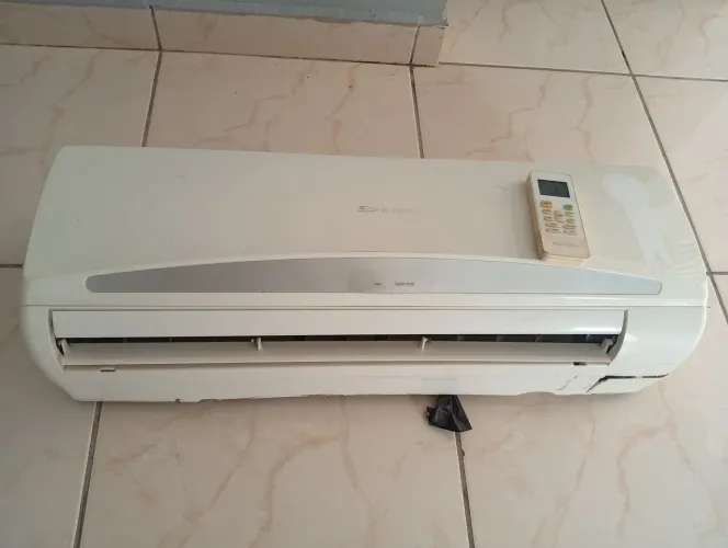 Evaporadora 12.000 BTUs Convencional Springer 