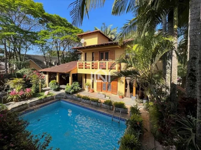 Casa à venda no Condomínio São Paulo II