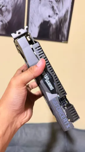 (Defeito) Placa de vídeo RTX 2060 6Gb Zotac - Leia!