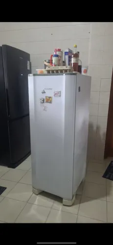 Vendo geladeira Esmaltec