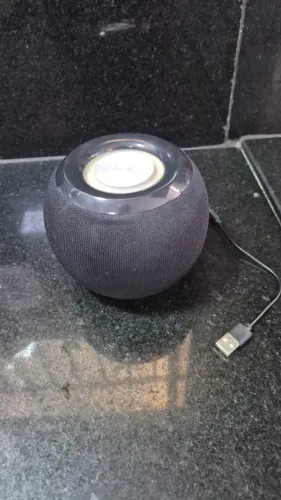 Caixa Amplificada De Som Speaker Portatil Luz Led Bivolt