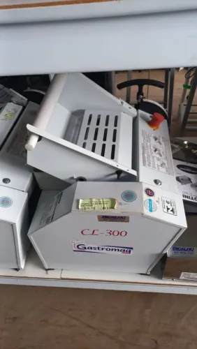 CILINDRO PARA MASSAS CLE-300 
