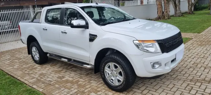 Ford Ranger XLT 2.5 16V 4X2 CD Flex 2015