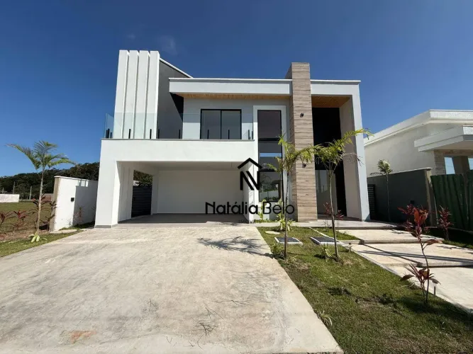 Casa com 4 suítes e piscina no Viverde