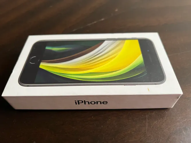 iPhone SE 64GB com caixa e nota fiscal - todo original 
