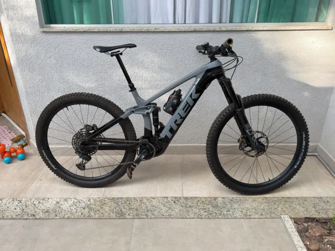 Trek Rail 9.8 E-BIKE FULL CARBON 