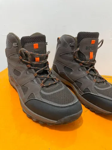Bota de Trilha BORIKEN Original - Tam. 42 (EUR) - Usada - R$ 100