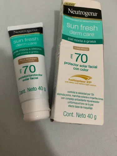 Protetor solar com cor Neutrogena 