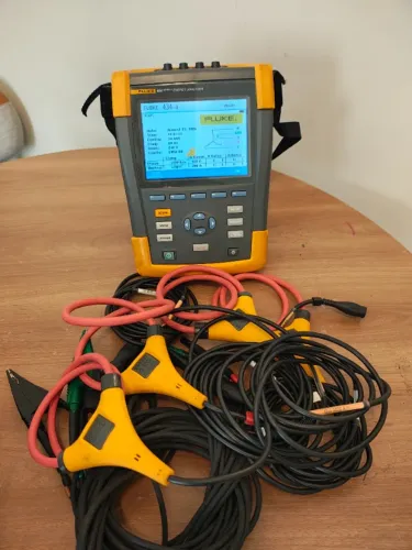 ANALISADOR DE ENERGIA FLUKE 434 II SEMI-NOVO