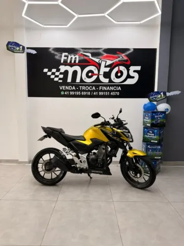 CB Twister 300F 2023 ABS (Financia 100%)