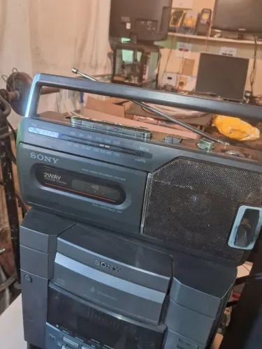 Rádio Sony antigo