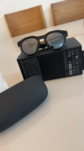 Oakley meta