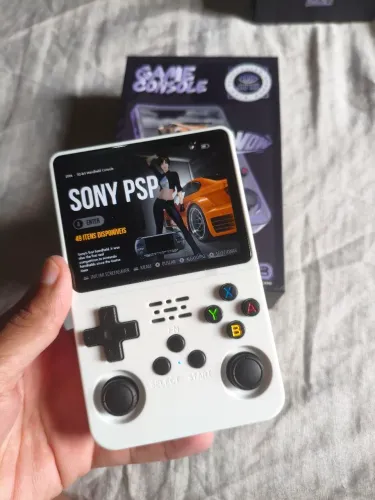 Gamer portátil R36S Novo na Caixa