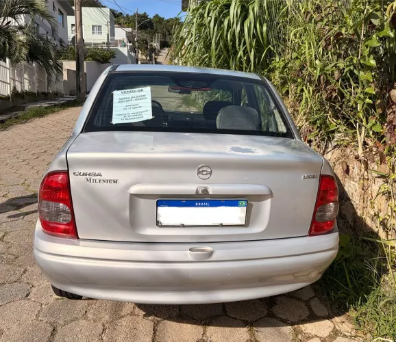 Chevrolet Corsa Sedan Super Milenium 1.0 MPFI 16V 2002