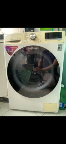 Lava e seca LG (REVISADA e funcionado perfeitamente) - 11 / 7 kg