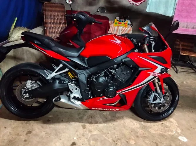 Troco por Honda Civic ou Corolla do meu interesse