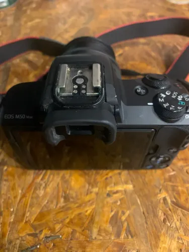 M50 Mark II + lente kit + adaptador efs