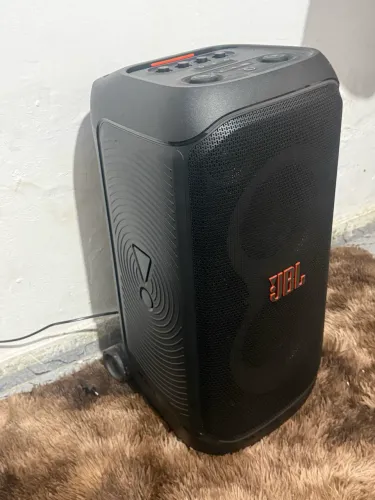 Vendo JBL partybox 320