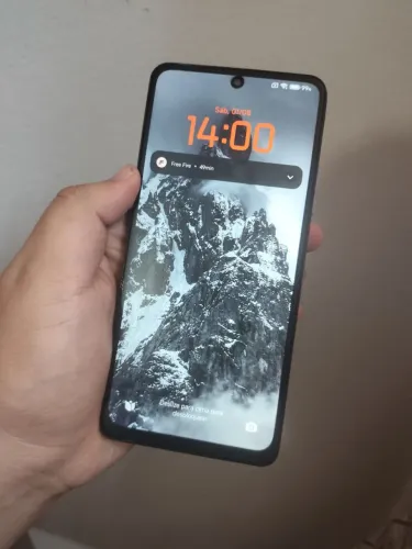 POCO F3