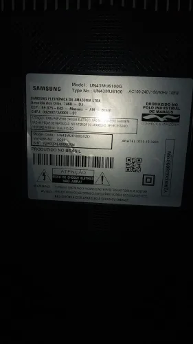Vende-se televisão samsung smart 43 polegadas com tela quebrada.