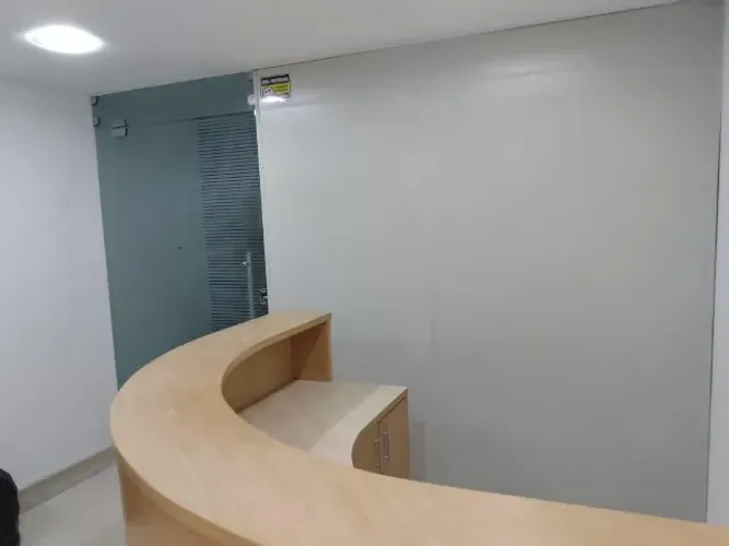 Vendo Andar 210m na rua Do ouvidor! Aceito carro, imovel menor valor!! OPORTUNIDADE!!!