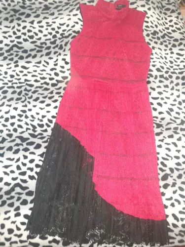 Vendo vestido mídia usado uma vez 