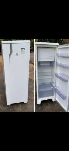 Vendo geladeira electrolux frost free