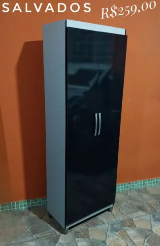 Armário multiuso preto