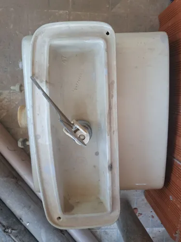 Caixa acoplada deca com tampa de vaso sanitario