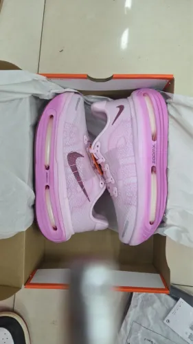 Nike Vomero premium