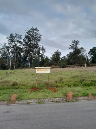 Vende-Se Terreno Extrema