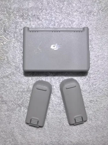 Hub + 2 bat Dji neo