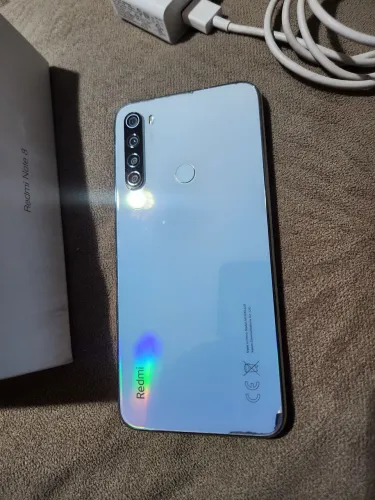 Vendo Celular Xiaomi Redmi 8 semi-novo