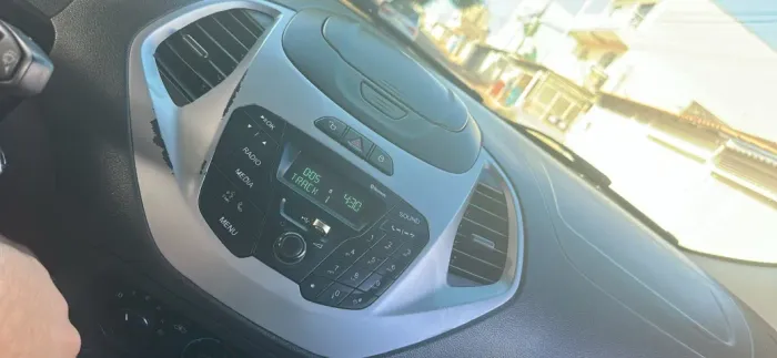 Moldura e multimídia Ford ka 2015 ao 2018 