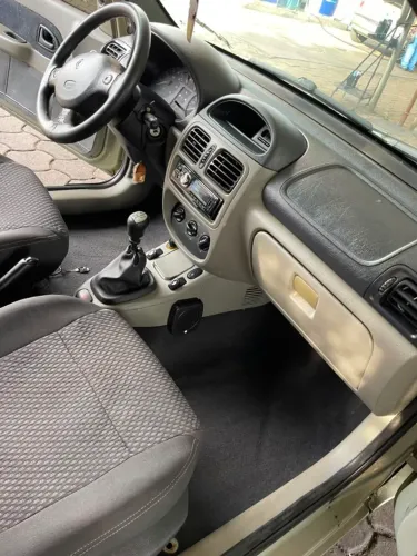 Renault Clio Expression 1.0/1.0 Hi-power 16V 3P 2004