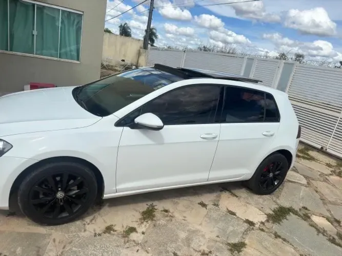Volkswagen Golf Comfortline 1.6 MSI Total Flex Aut. 2016