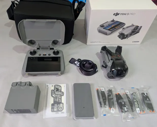 Drone DJI Mini 5 Pro Fly More Combo PLUS + Acessórios