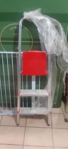 Escada de alumínio