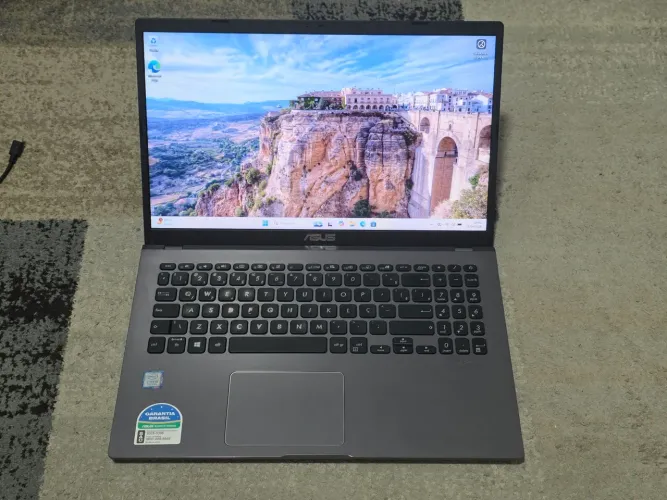 Notebook Asus Vivobook X509FA i5 8th 8265U 16GB RAM e 256GB SSD - Tela 15.6"