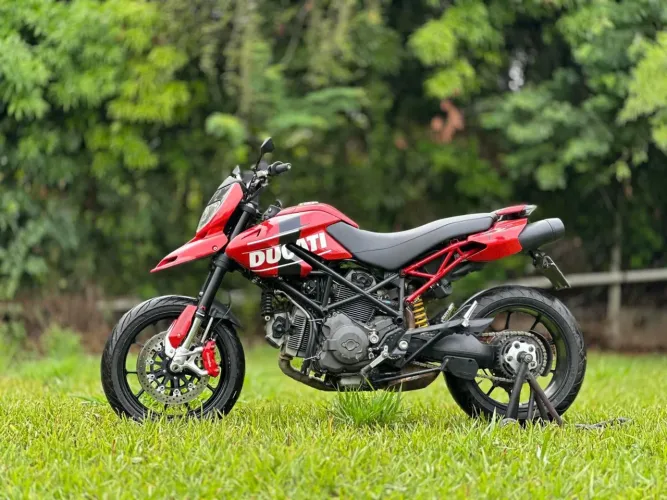 Ducati Hypermotard 796 (2012) - Totalmente Revisada (R$ 11k em Notas Fiscais)