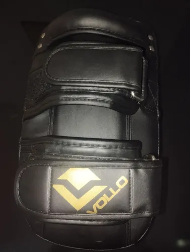 Aparador de chute/ Vollo