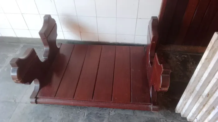 Mesa de Centro Madeira Maciça Robusta