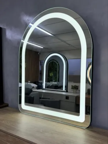 Espelho em arco com led