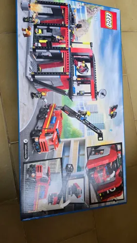 Lego City 60414 - Corpo de Bombeiros com Caminhão