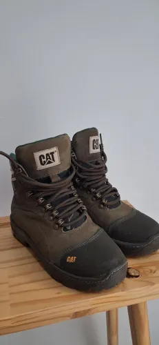 Bota Caterpillar couro legítimo verde 36