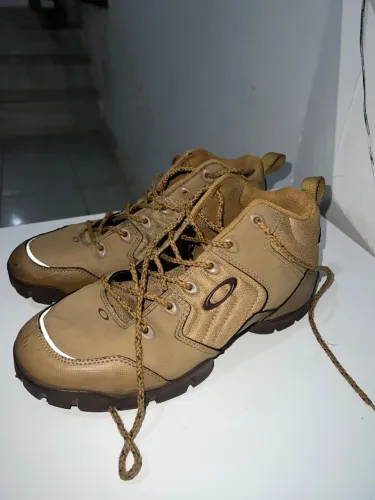 Vendo Bota Oakley Original