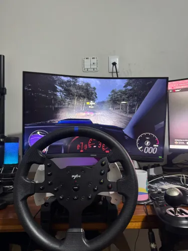VOLANTE PXN V99 1 ano garantia em bom estado