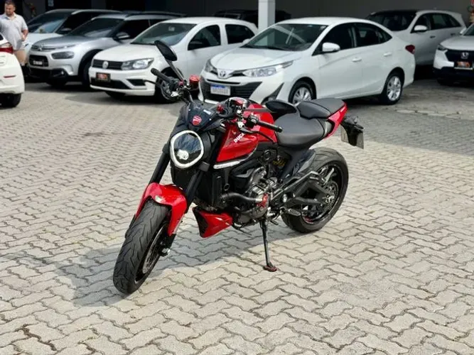 Ducati MONSTER 937cc