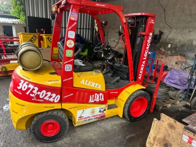 Empilhadeira 3,5 TON